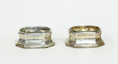 Lot 492 - A pair of Britannia standard silver trencher...