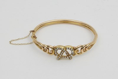 Lot 569 - A Victorian 15ct gold and half pearl hinged...