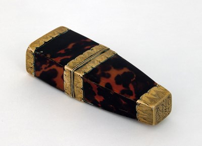 Lot 670 - A George II tortoiseshell and brass etui case,...