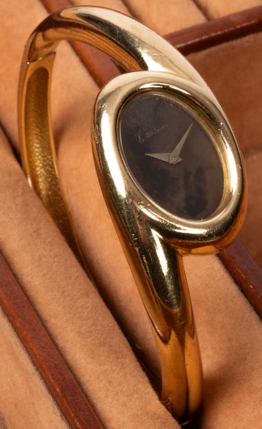 Lot 8 - An 18ct gold Kutchinsky wristwatch