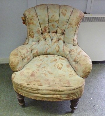 Lot 185 - A 19th Century button back tub shaped chair on...