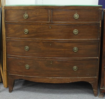 Lot 267 - A mahogany bowfront chest fitted an...