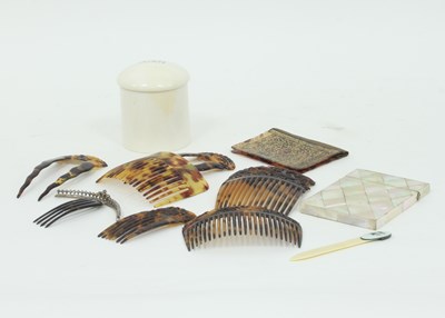 Lot 424 - A mother-of-pearl card case, 10.5cm high, an...