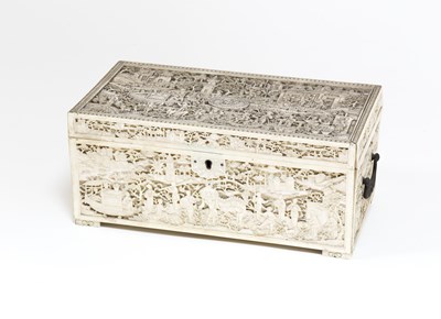 Lot 863 - A fine Cantonese work box, initialled, of...