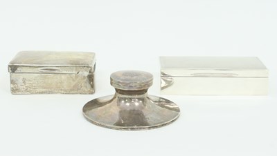 Lot 1037 - A silver cigarette box, Birmingham 1946, with...