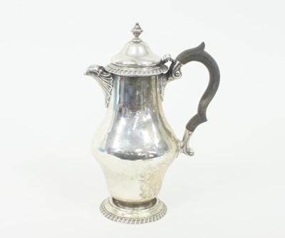 Lot 1104 - A silver water jug and cover, Barnard Brothers,...