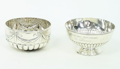 Lot 1112 - A George IV silver bowl, Sheffield 1822, of...