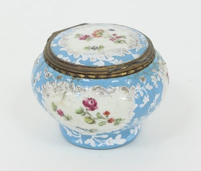 Lot 1164 - A Bilston enamel box, circa 1780, of circular...