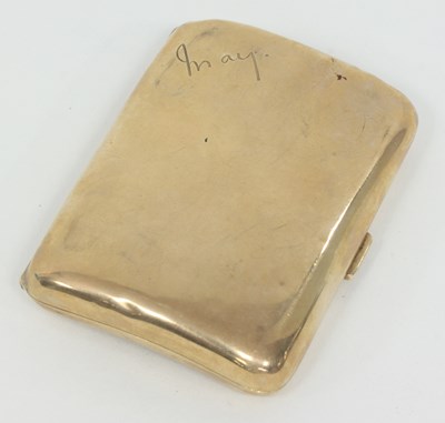 Lot 1292 - A 9ct gold cigarette case, the cover engraved "...