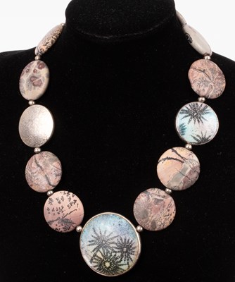 Lot 67 - A silver and jasper necklace by Joan MacKarell