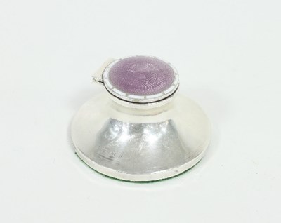 Lot 238 - A small silver capstan inkwell, Birmingham...