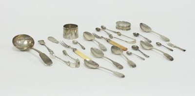 Lot 347 - A set of six George IV silver teaspoons, WB,...