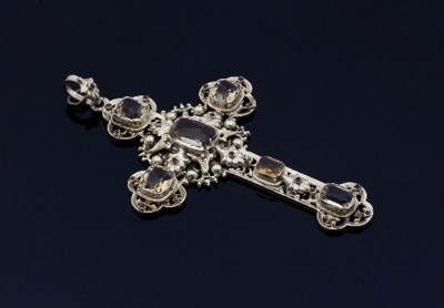 Lot 411 - A quartz-set Orthodox cross, set with six...