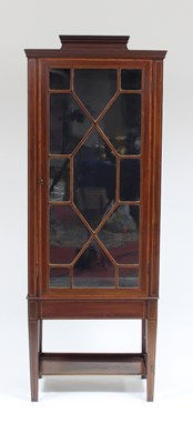 Lot 725 - An Edwardian mahogany and inlaid display...