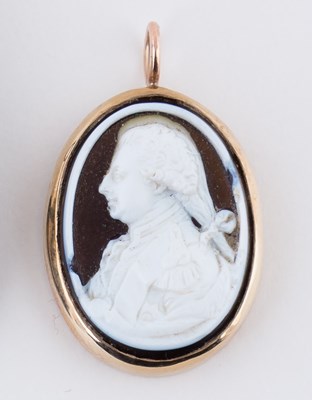 Lot 8 - A late 18th Century hardstone cameo portrait...