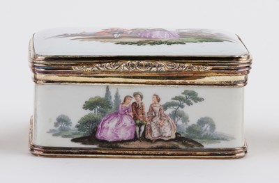 Lot 18 - A German porcelain rectangular snuff box,...