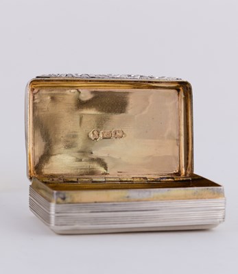 Lot 53 - A William IV silver snuff box, Thomas Shaw,...