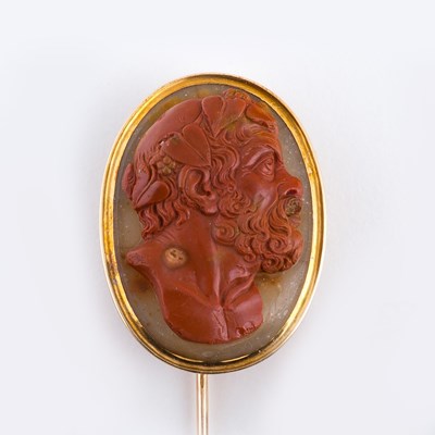 Lot 94 - A Grand Tour red agate cameo, circa 1800,...