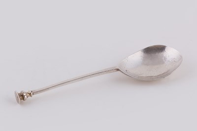 Lot 125 - A George I silver seal top spoon, maker's mark...