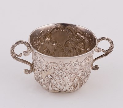 Lot 133 - A Charles II provincial silver porringer,...