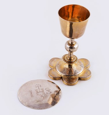 Lot 138 - A Charles I silver gilt chalice and associated...