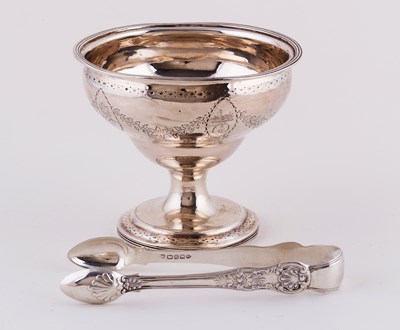 Lot 141 - An Irish silver footed bowl, William Bond,...