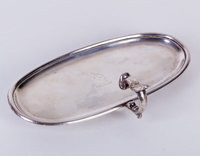 Lot 156 - An Irish silver snuffers tray, David King,...