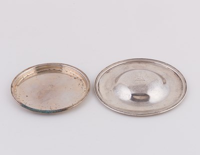 Lot 160 - A small Irish silver dish, William Bond,...