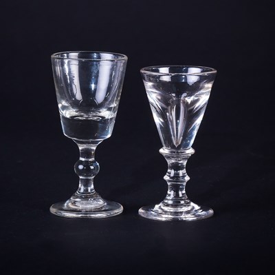 Lot 333 - A Georgian ice glass with double knopped stem...