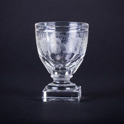 Lot 336 - An Edwardian rummer, the bowl etched grapes...