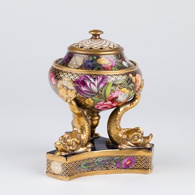 Lot 430 - A Spode pot pourri vase and cover, with...