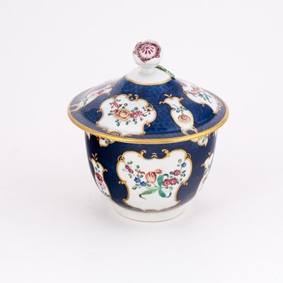 Lot 455 - A Worcester blue scale ground sugar bowl and...