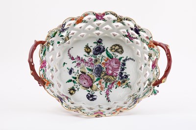 Lot 462 - A Worcester two-handled oval basket, the...