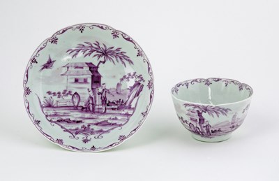 Lot 470 - A Worcester porcelain teabowl and saucer,...