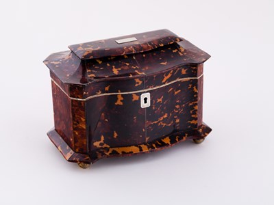 Lot 496 - A Regency tortoiseshell sarcophagus shaped tea...