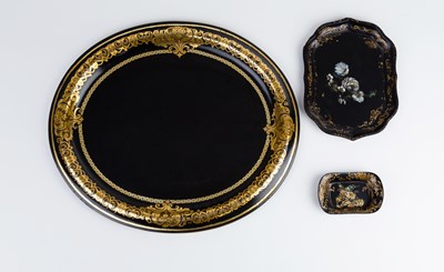 Lot 567 - A Victorian papier-mache oval tray with gilt...