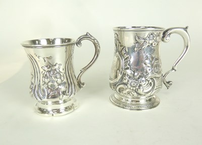 Lot 35 - A George II silver mug, marks rubbed, of...