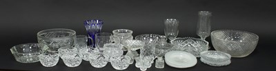 Lot 84 - Sundry decorative glass