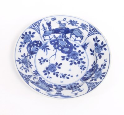 Lot 177 - A small Chinese blue and white shallow bowl,...