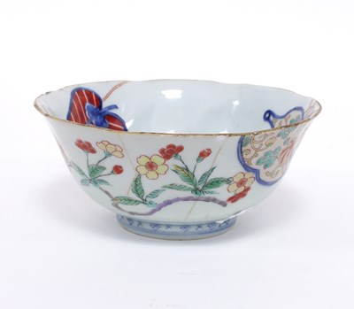 Lot 240 - An 18th Century style Chinese Imari bowl,...