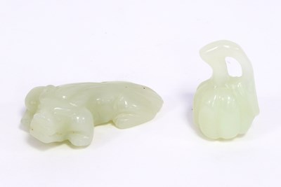 Lot 261 - Two Chinese carved jades of a lizard and a...