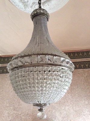 Lot 875 - A plastic honeycomb pendant chandelier with...