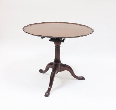 Lot 984 - A George III mahogany tripod table with single...