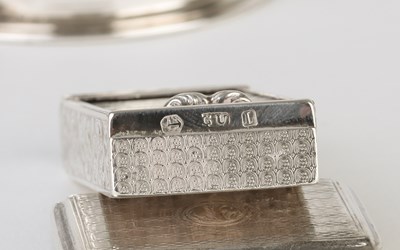 Lot 515 - A Victorian silver pill box, George Unite,...