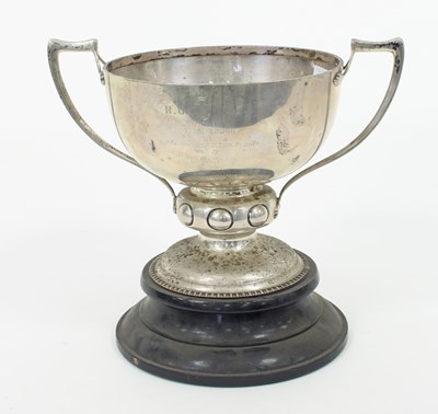 Lot 580 - An Art Nouveau style silver trophy cup,...