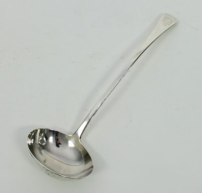 Lot 634 - A George III silver ladle, Solomon Hougham,...