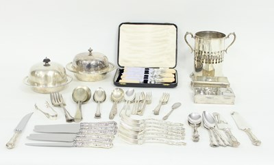 Lot 676 - A quantity of silver plated wares