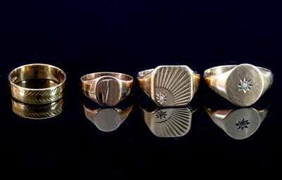 Lot 149 - Two 9ct gold signet rings each set with a...