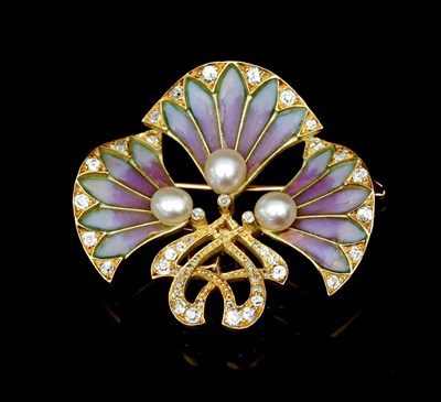 Lot 155 - An Art Nouveau diamond, pearl and...