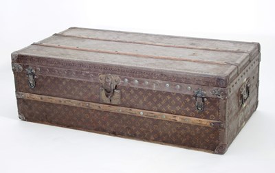 Lot 23 - A Louis Vuitton trunk, 100cm long